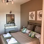 Anastasia Villa 아기아 파라스케비